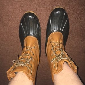 Good condition duck boots size 9.5